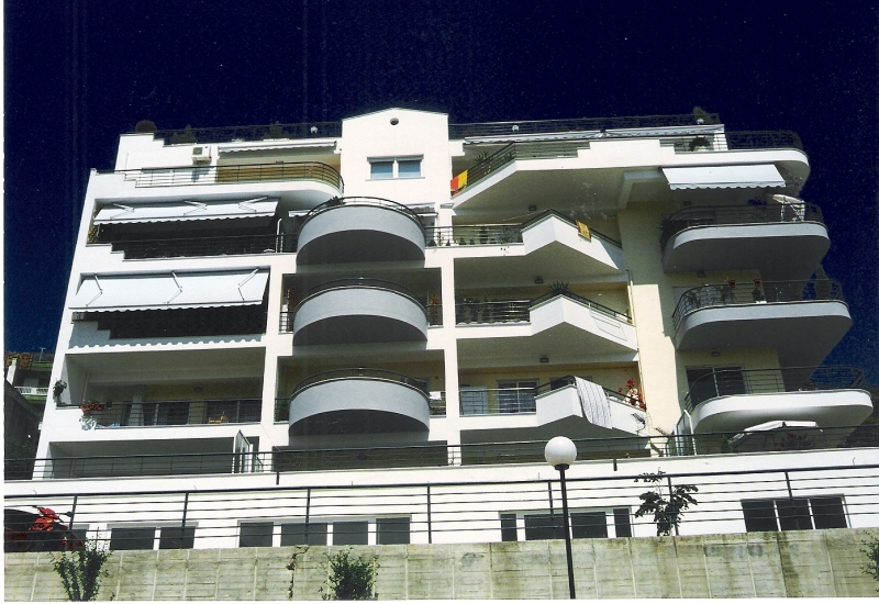 Οικοδομή στην Οδό Αμισσού, Καβάλα 